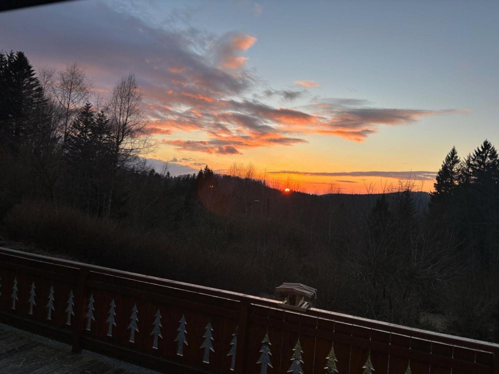 Chalet Avec Jacuzzi Prive, Vue Sur Les Vosges Belfahy ภายนอก รูปภาพ